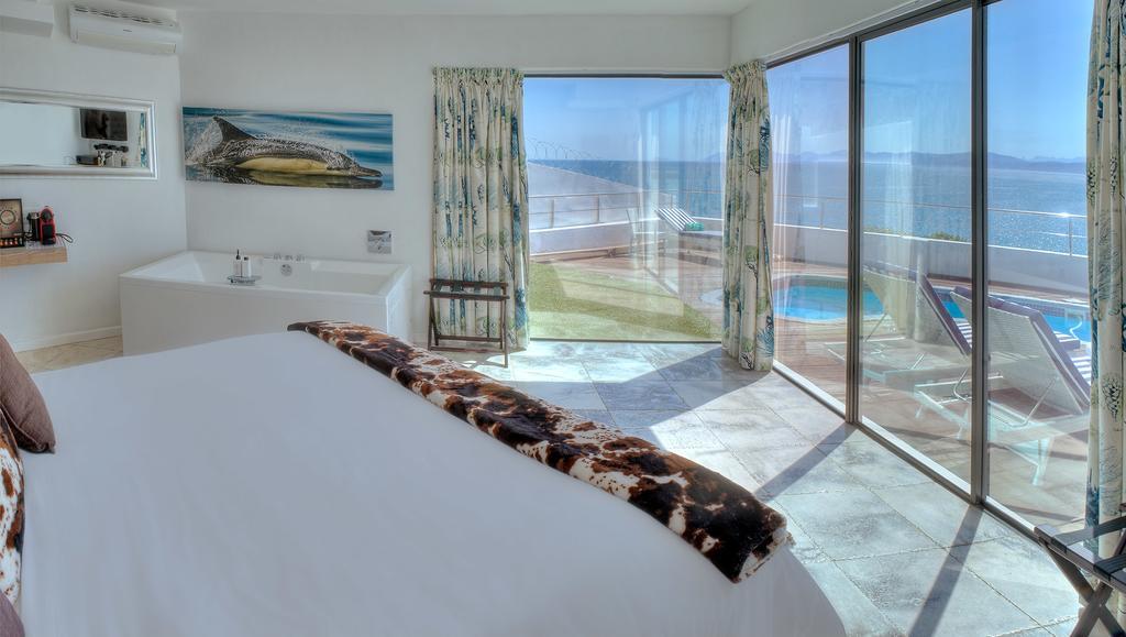 Sea Star Cliff Villa Gansbaai Exteriör bild